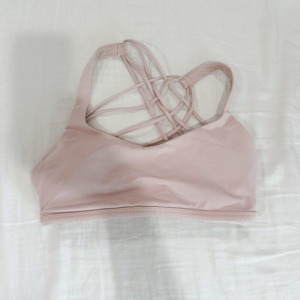 Lululemon free to be wild bra